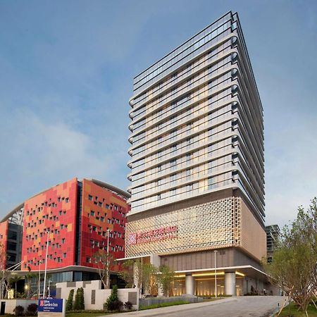 Hilton Garden Inn Zhuhai Hengqin Экстерьер фото